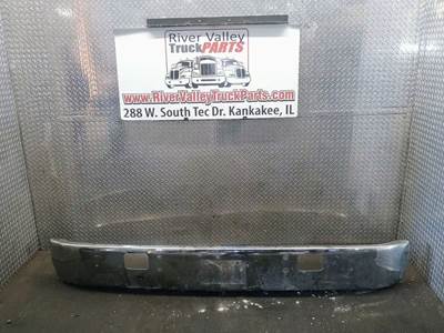 International F4900 Front Bumper for a 1998 International F-4900