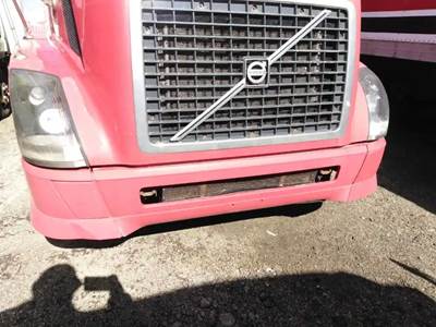 Volvo VNL Front Bumper