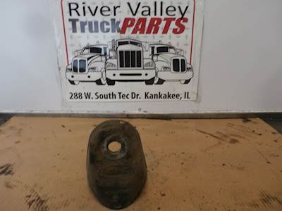 Peterbilt 379 Cab Mount