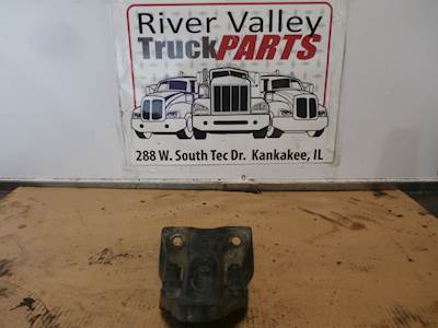 Peterbilt 387 Cab Mount