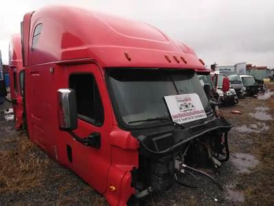 Freightliner Cascadia 125 Cab Assembly