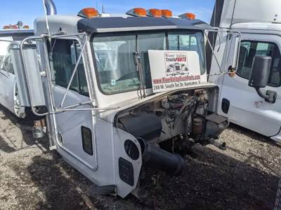 Kenworth T400 Cab Assembly