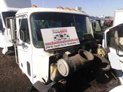 Mack CH612 Cab Assembly