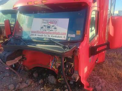 Peterbilt 579 Cab Assembly