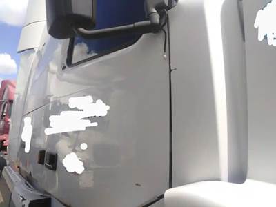 Volvo VNL Cab Assembly