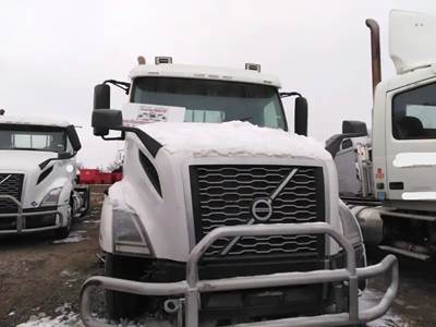 Volvo VNL Cab Assembly