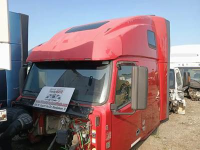 Volvo VNL Cab Assembly