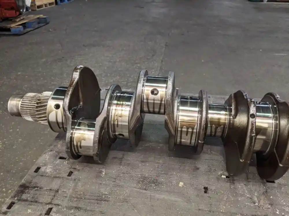 International DT466 Crankshaft for a 2009 Ic Corporation PB105 For Sale