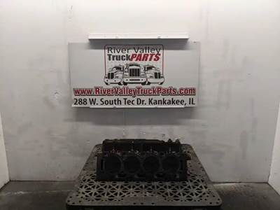 Caterpillar 3208 Cylinder Head for a 1985 Ford LNT8000