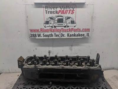 Caterpillar C7 Cylinder Head for a 2006 Blue Bird BB Conventional