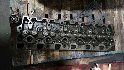 International DT466 Cylinder Head