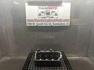 International MaxxForce 7 Cylinder Head