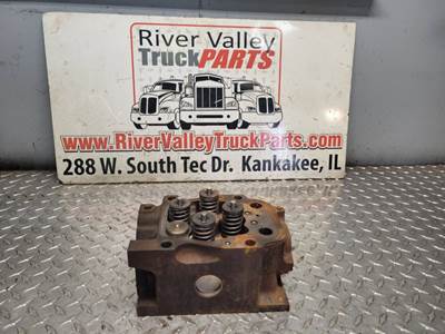 Mercedes-Benz MBE 4000 Cylinder Head for a Universal