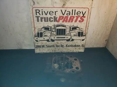 Mercedes-Benz MBE 4000 Cylinder Head for a 2007 Freightliner Columbia 120