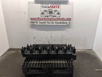 Volvo VED12 Cylinder Head for a 1999 Volvo WG