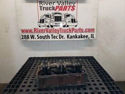 Volvo VED7 Cylinder Head for a 2000 Volvo WXLL