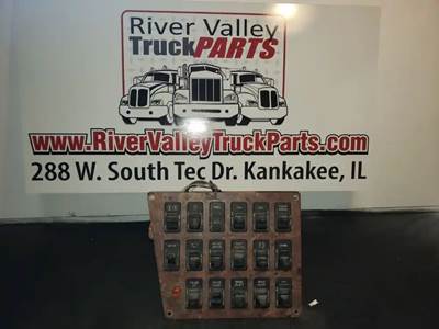 International 9400 Dashboard Assembly