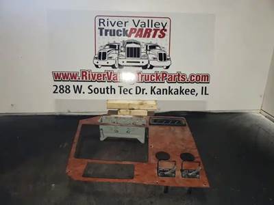 International 9400 Dashboard Assembly