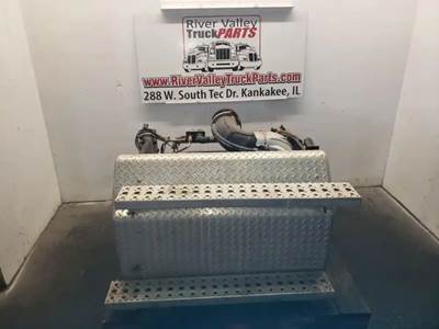 Freightliner Cascadia 125 DEF Tank