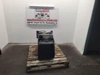 Freightliner Cascadia 125 DEF Tank