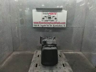 Freightliner Cascadia 125 DEF Tank