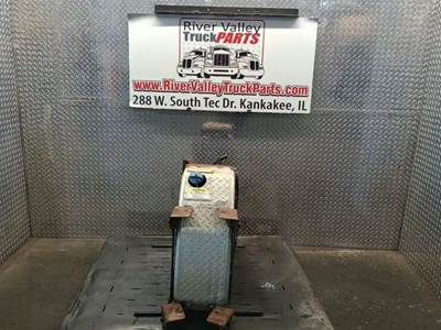 Freightliner Cascadia 125 DEF Tank