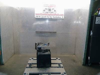 Freightliner Cascadia 125 DEF Tank