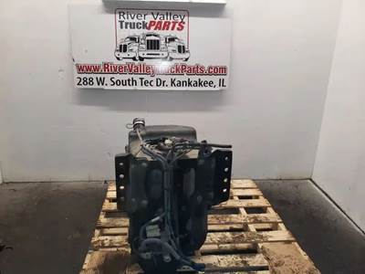 Freightliner Cascadia 126 DEF Tank