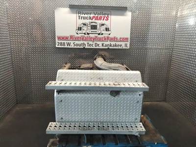 Freightliner Cascadia 125 DPF Filter