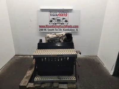 Mack Pinnacle CXU612 DPF Filter for a 2016 Mack CXU612