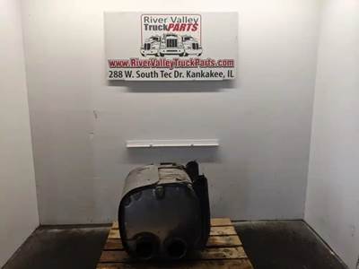 Mack Pinnacle CXU613 DPF Filter for a 2013 Mack CXU613