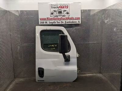 Freightliner Cascadia 113 Right Door