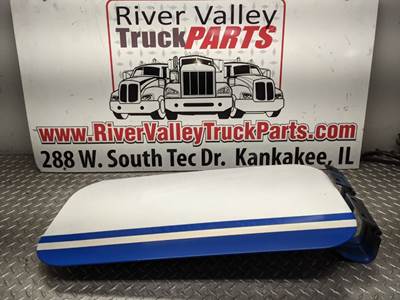 Freightliner Cascadia 125 Left Door