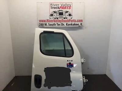 Freightliner Cascadia 125 Right Door