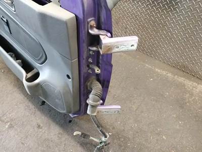 International LT625 Left Door