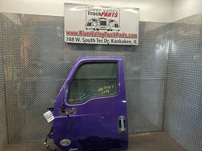 International LT625 Left Door