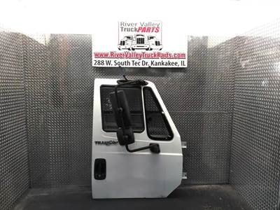 International TranStar 8600 Right Door