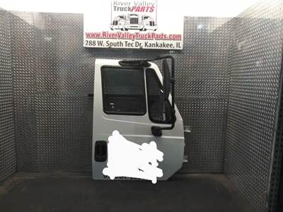 International TranStar 8600 Right Door