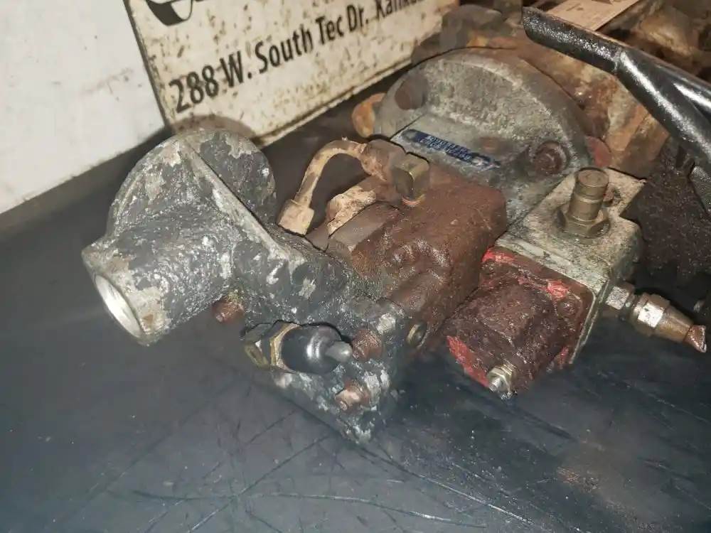 Cummins N14 Air Compressor for a 1998 International 9400 For Sale