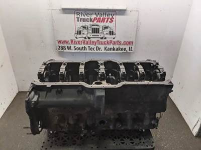 Mack E7 Engine Block / Cylinder Block