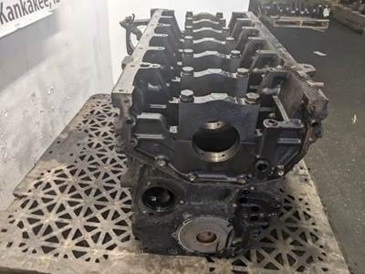 Mercedes-Benz MBE 900 Engine Block / Cylinder Block for a 2004 ...