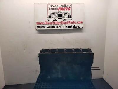 Volvo VED7 Engine Block / Cylinder Block for a 2000 Volvo WXLL