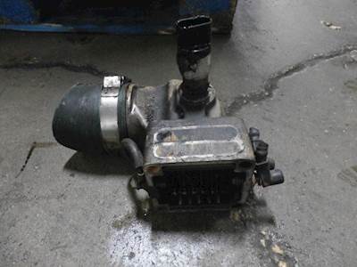 Cummins ISB Engine Part for a 2003 Blue Bird Bluebird School Bus