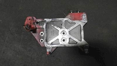 Cummins ISX Engine Part for a 2005 Volvo VNL