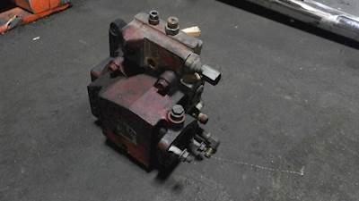 Cummins ISX Engine Part for a 2005 Volvo VNL