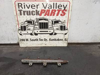 GM/Chev (HD) 6.6L DURAMAX Engine Part for a 2003 GMC C5500