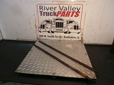 International DT466 Engine Part for a 1999 International 4700