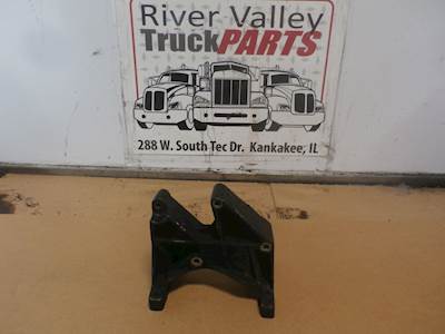 International DT466E Engine Part for a 2005 International 4300