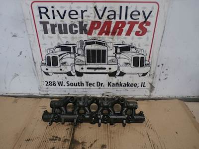 International VT365 Engine Part