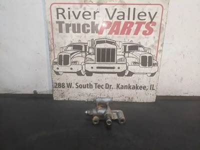 Caterpillar C15 Engine Part for a 2006 Freightliner COLUMBIA 120